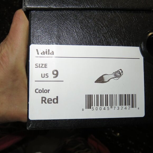 Vaila Vibrant Red Patent Crystal Embellished Ankle strap flats sandals NWT sz 9 - Picture 13 of 13